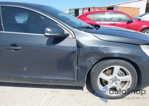 2013 Volvo S60 T5 из США, поврежденный, VIN YV1612FS6D2185459